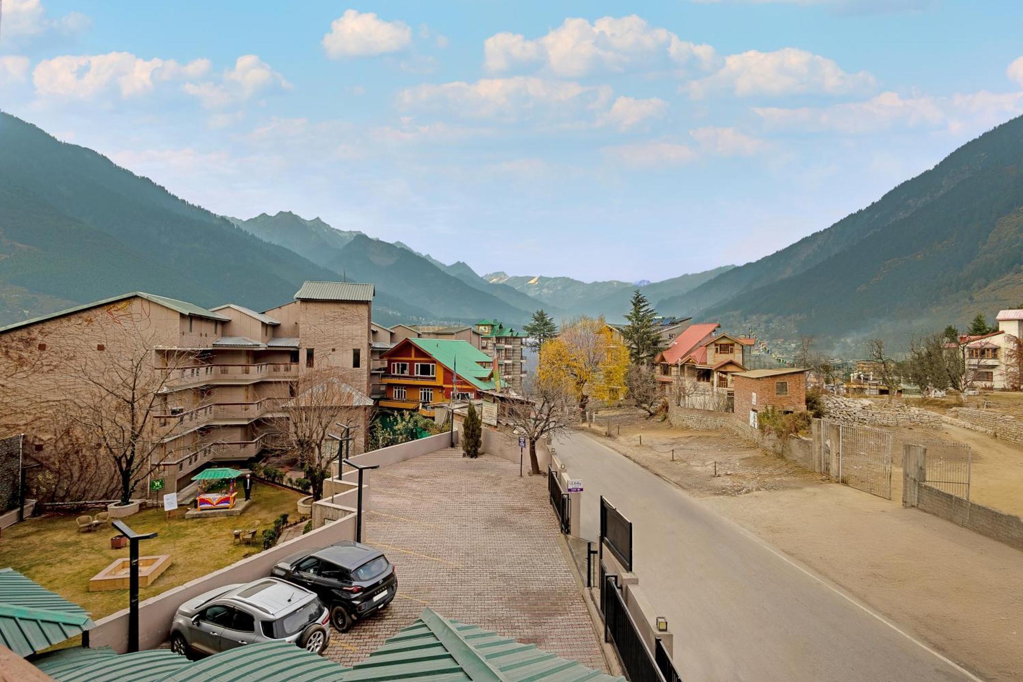 Готель Sterling Manali Екстер'єр фото